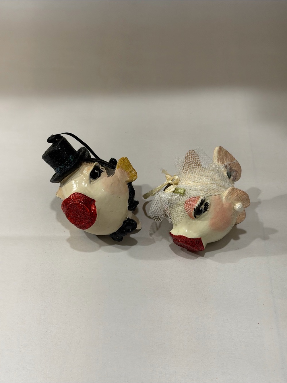 KATHERINE’S COLLECTION Kissing (2)Fish married Ornament Christmas